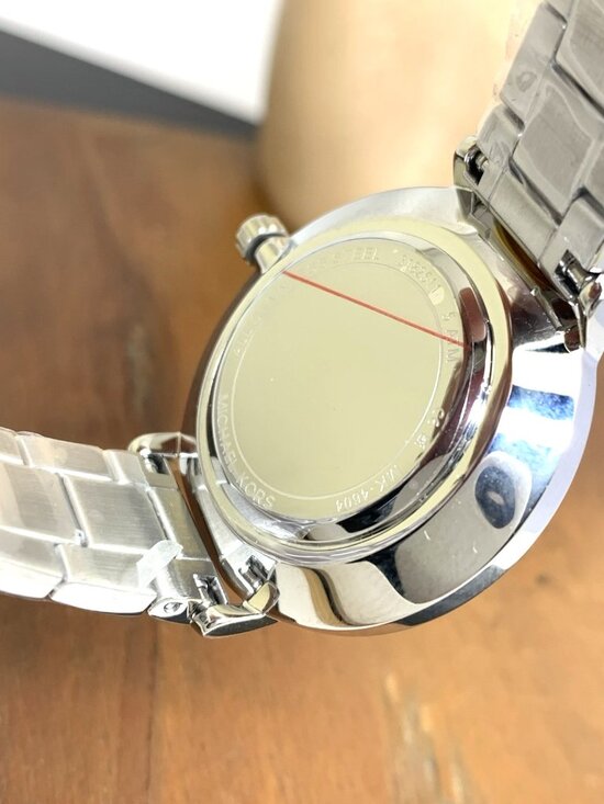 Michael Kors Womens Watch MK1041 Quartz White Dial Two Tone Stainless Steel 32mm